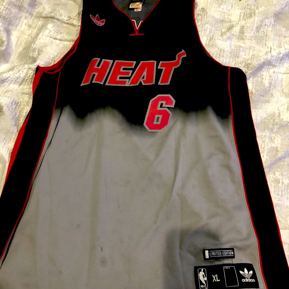 Lebron James jersey Miami heat